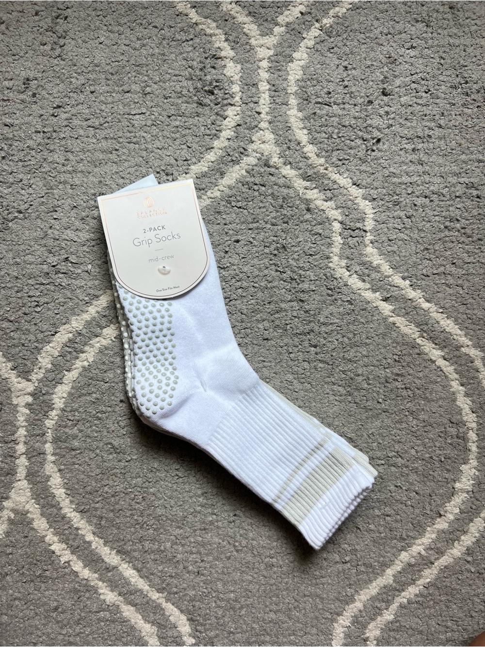 NWT Grip Socks Mid-Crew